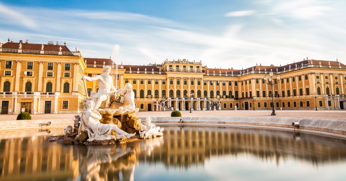 A palace and a monument