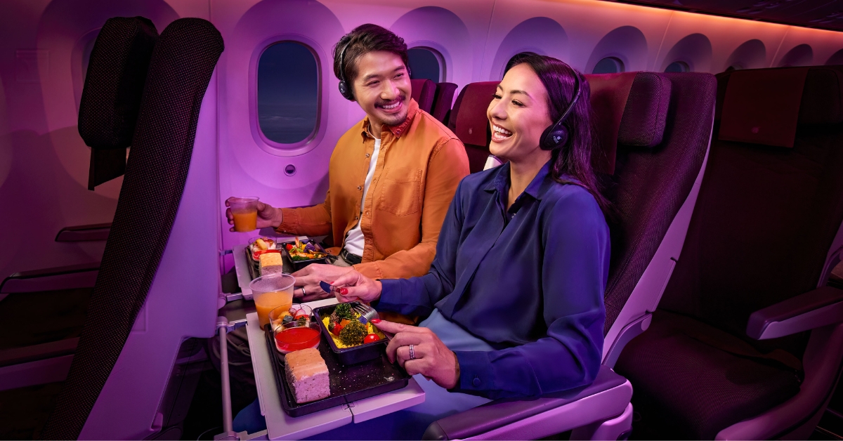 2 passengers on a plane